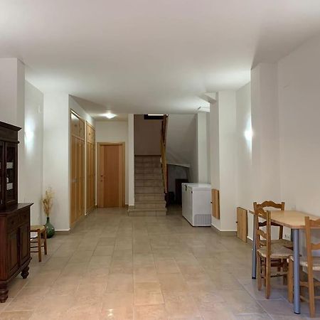 Apartamento Camarena De La Sierra Exterior photo